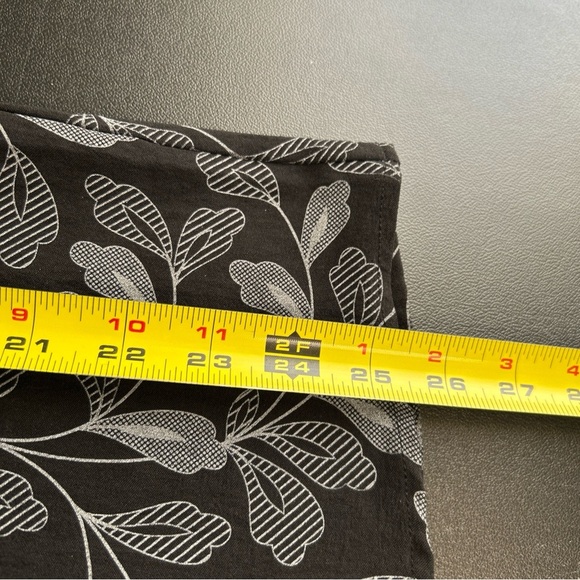 Olivia & Martin Women's Blouse Size 1X Leaf Print Keyhole 3/4 Sleeve Pullover - Picture 8 of 10